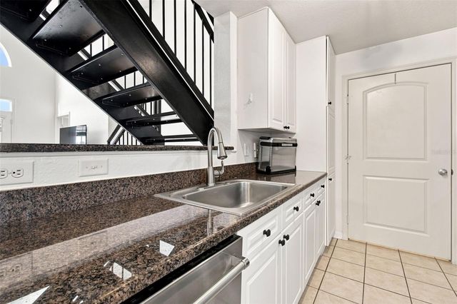 4221 W SPRUCE STREET 2425, Tampa, FL 33607