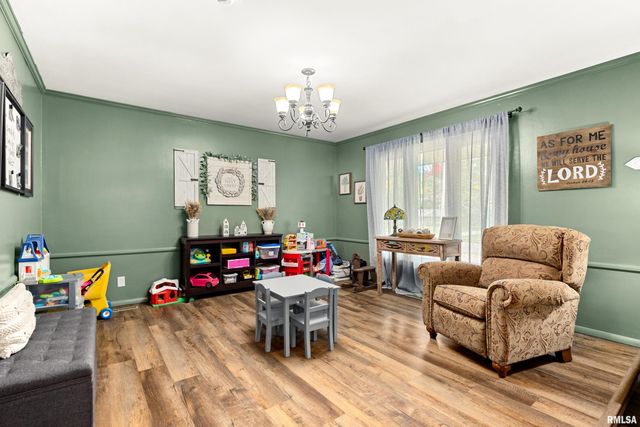 1008 KINGSBURY Road, Washington, IL 61571