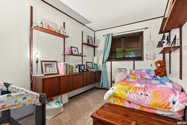 1008 KINGSBURY Road, Washington, IL 61571