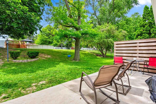 1008 KINGSBURY Road, Washington, IL 61571