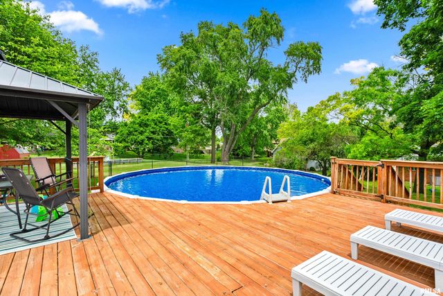 1008 KINGSBURY Road, Washington, IL 61571
