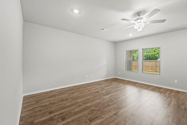 2794 English Laurel Drive, Alvin, TX 77511