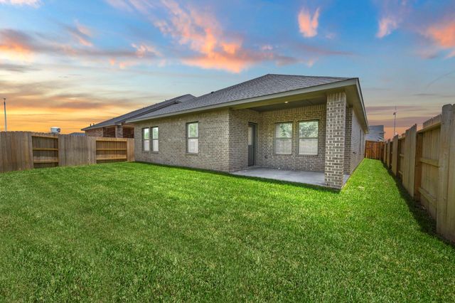2794 English Laurel Drive, Alvin, TX 77511