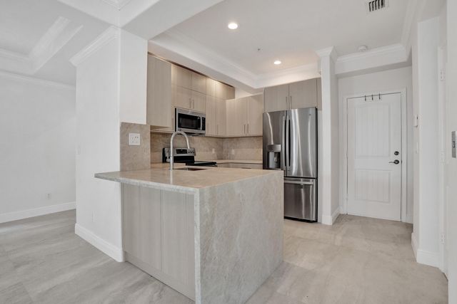 804 NE 7th Street, Fort Lauderdale, FL 33304