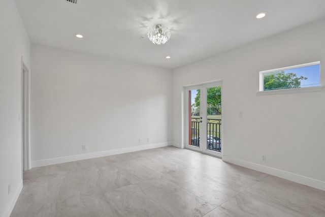 804 NE 7th Street, Fort Lauderdale, FL 33304