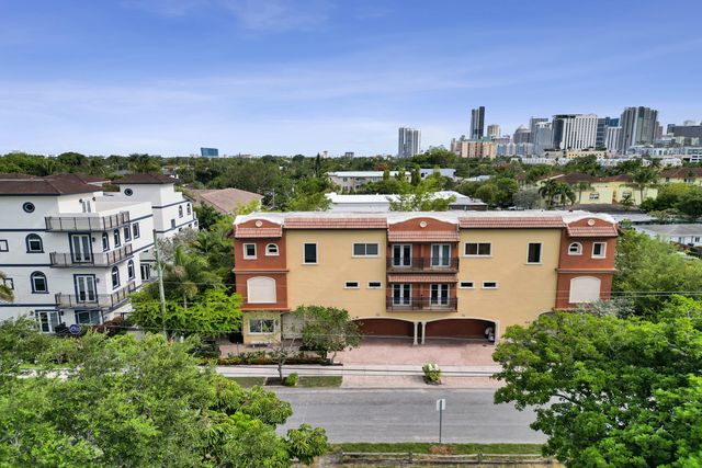 804 NE 7th Street, Fort Lauderdale, FL 33304