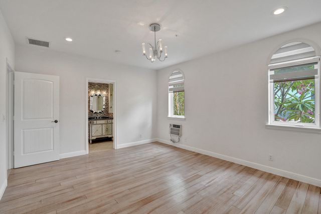 804 NE 7th Street, Fort Lauderdale, FL 33304