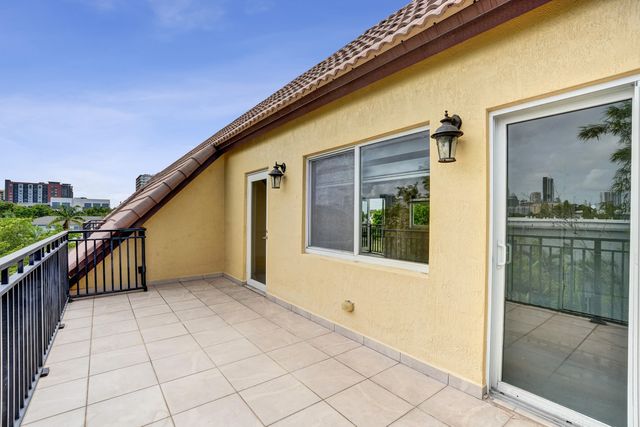804 NE 7th Street, Fort Lauderdale, FL 33304