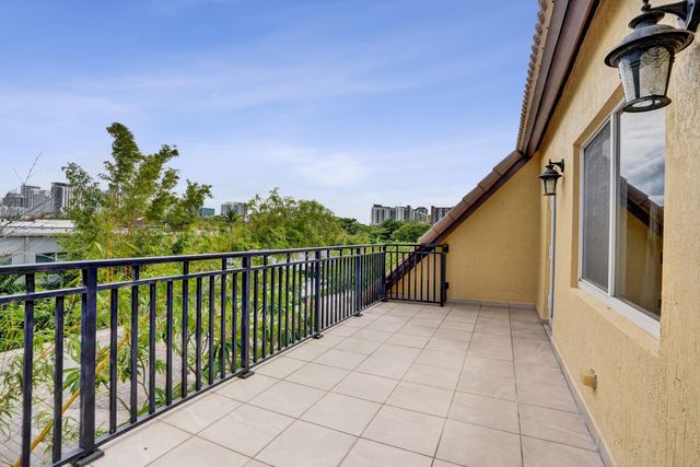 804 NE 7th Street, Fort Lauderdale, FL 33304