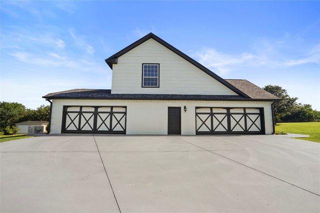 20195 Wolf Creek Drive, Purcell, OK 73080