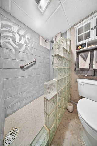288 28th Avenue SW, Cedar Rapids, IA 52404