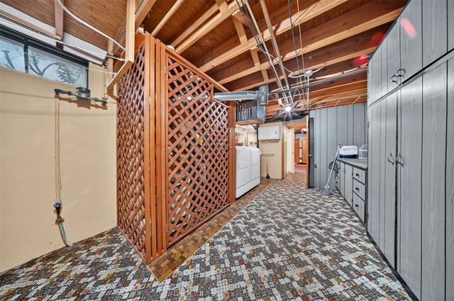 288 28th Avenue SW, Cedar Rapids, IA 52404