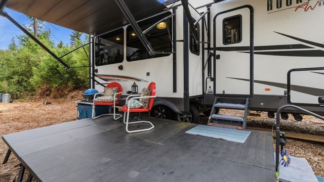 135 Fallen Leaf Drive, Boulder Creek, CA 95006