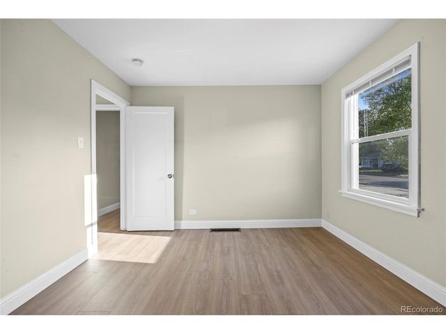 2060 S Knox Ct, Denver, CO 80219