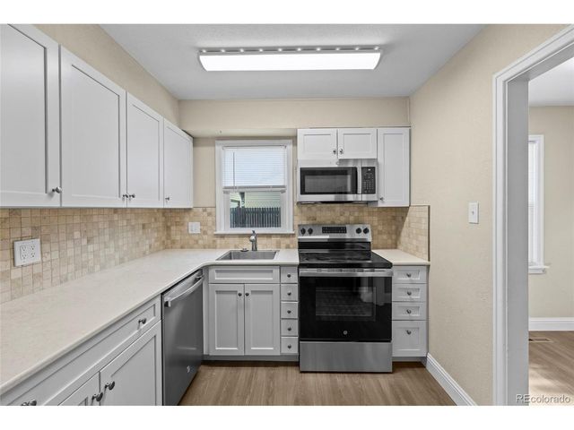 2060 S Knox Ct, Denver, CO 80219