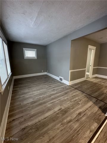 5303 Kohout Street, Maple Heights, OH 44137