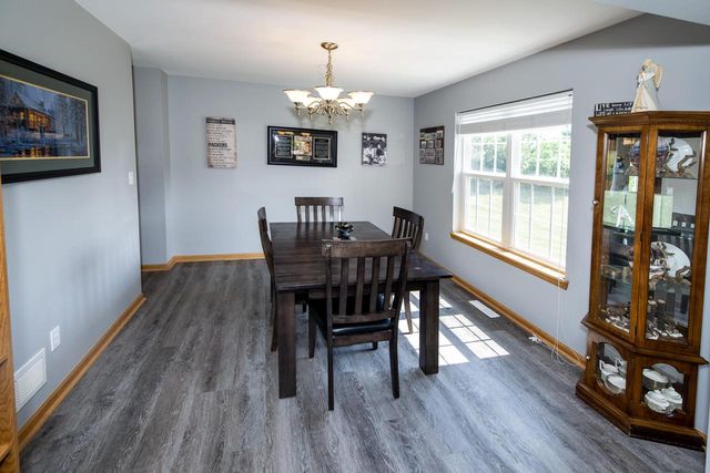 914 Michael COURT, Elkhorn, WI 53121