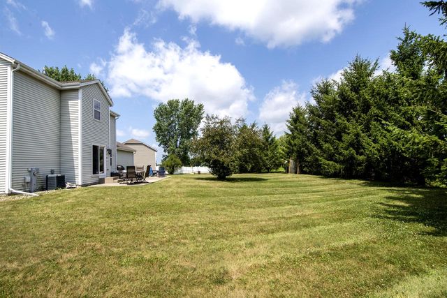 914 Michael COURT, Elkhorn, WI 53121