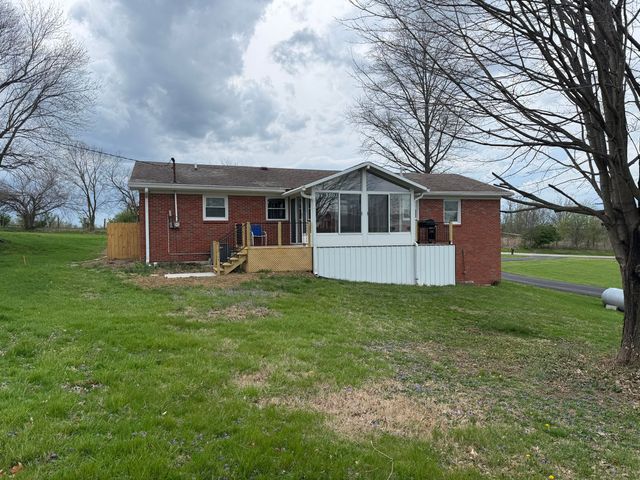 1051 Bethlehem Road, Paris, KY 40361