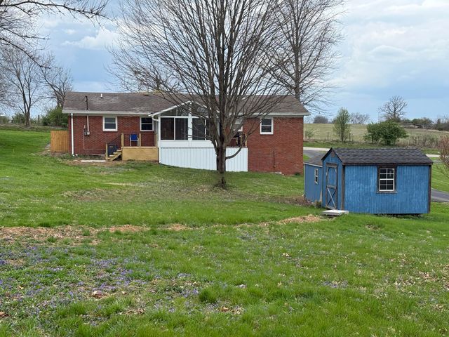 1051 Bethlehem Road, Paris, KY 40361