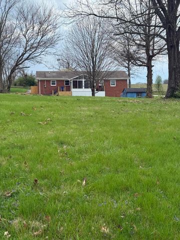 1051 Bethlehem Road, Paris, KY 40361