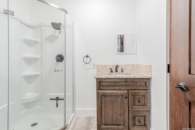 21875 SCENIC LOOP RD, San Antonio, TX 78255