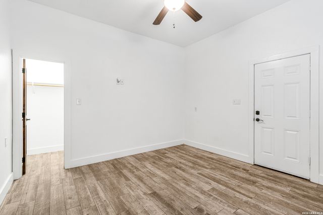 21875 SCENIC LOOP RD, San Antonio, TX 78255