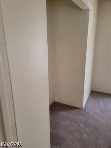 45 Logan Court, Las Vegas, NV 89110