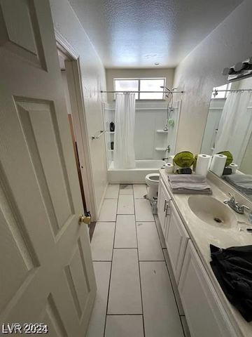 45 Logan Court, Las Vegas, NV 89110