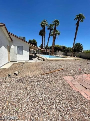 45 Logan Court, Las Vegas, NV 89110