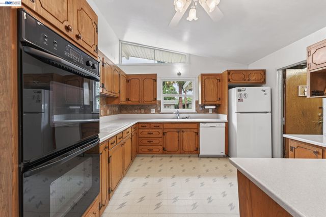 1355 Chandler Ct, Livermore, CA 94551