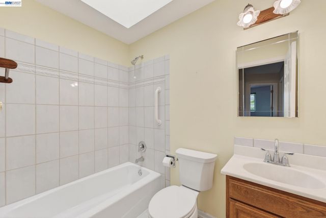 1355 Chandler Ct, Livermore, CA 94551