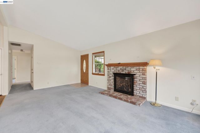 1355 Chandler Ct, Livermore, CA 94551