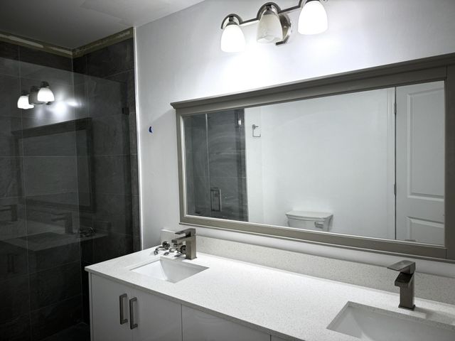 855 NW 80th Way 6, Plantation, FL 33324