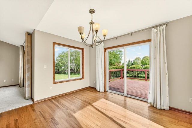 2350 Ponderosa Drive SW, Rochester, MN 55902