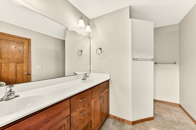2350 Ponderosa Drive SW, Rochester, MN 55902