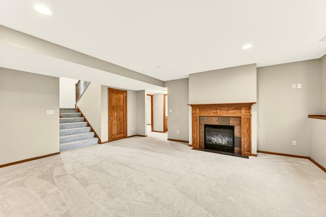 2350 Ponderosa Drive SW, Rochester, MN 55902