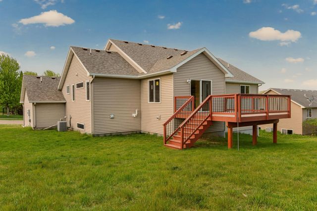 2350 Ponderosa Drive SW, Rochester, MN 55902
