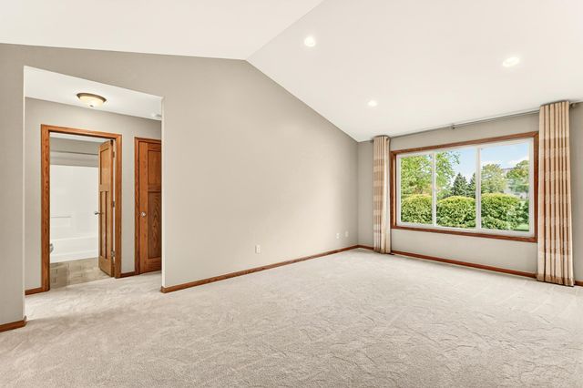 2350 Ponderosa Drive SW, Rochester, MN 55902