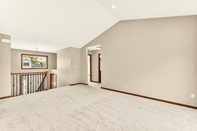 2350 Ponderosa Drive SW, Rochester, MN 55902