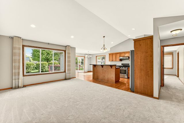 2350 Ponderosa Drive SW, Rochester, MN 55902