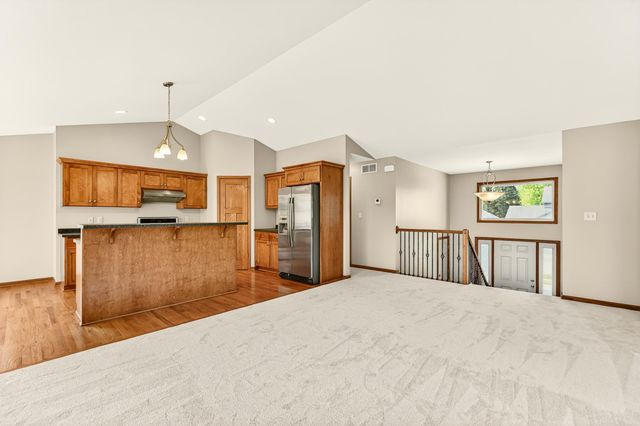 2350 Ponderosa Drive SW, Rochester, MN 55902