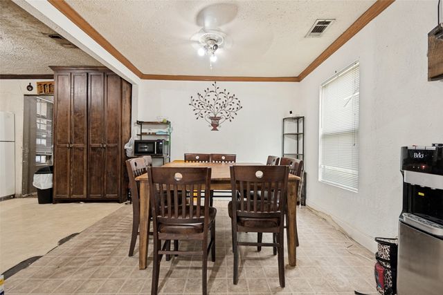 6625 Speight Street, Dallas, TX 75232