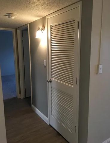 5090 N Roosevelt Avenue # 11, Fresno, CA 93704