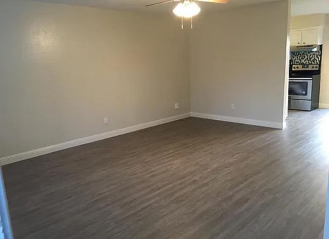 5090 N Roosevelt Avenue # 11, Fresno, CA 93704