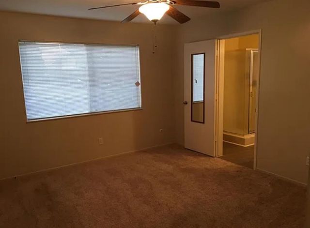 5090 N Roosevelt Avenue # 11, Fresno, CA 93704