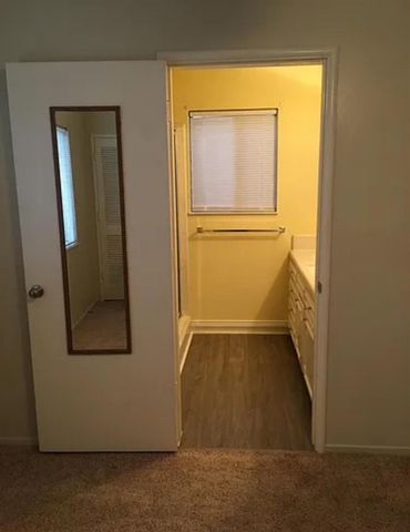 5090 N Roosevelt Avenue # 11, Fresno, CA 93704