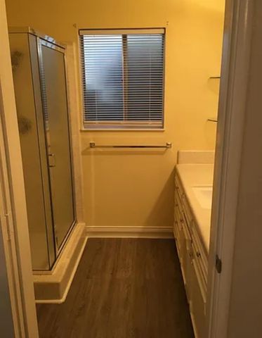 5090 N Roosevelt Avenue # 11, Fresno, CA 93704