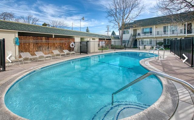 5090 N Roosevelt Avenue # 11, Fresno, CA 93704