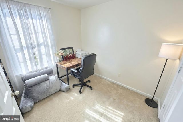 712 SPENCER DR, Hanover, PA 17331